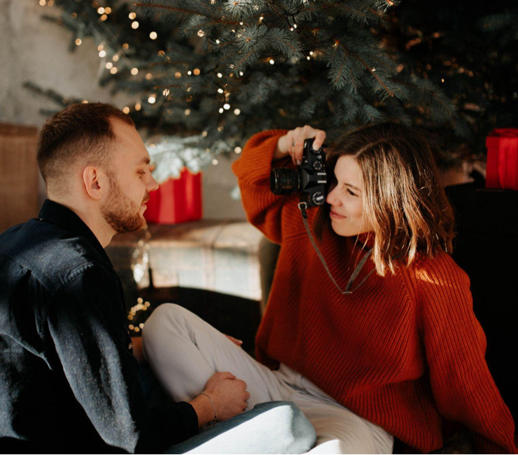 Decorating with Christmas Garland